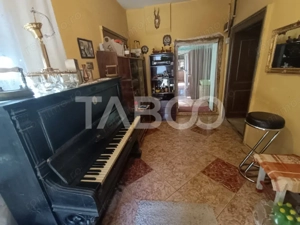 Casa de patrimoniu cu teren arhitectura saseasca sat Nou judetul Sibiu - imagine 9