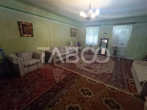 Casa de patrimoniu cu teren arhitectura saseasca sat Nou judetul Sibiu - imagine 6