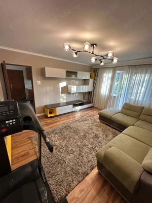 Inchiriez apartament 4 camere