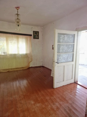 Casa de vanzare aproape de strand termal și centru Deta  la 45 km de Timisoara - imagine 6