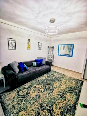  Inchiriez garsoniera dubla