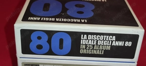 25 CD compact discuri BOX - LA DISCOTECA IDEALE DEGLI ANNI 80 - producator sony 25 buc+ cutie + bros