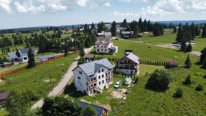 Cabana Pensiune Duplex finisat cu vedere panoramică spre Lacul Beliș