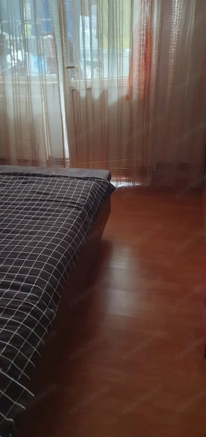 Vand apartament 3 camere decomandat in Mioveni centru - imagine 2