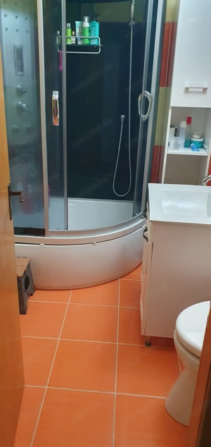 Vand apartament 3 camere decomandat in Mioveni centru - imagine 3