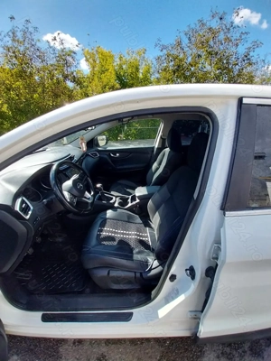 Vând Nissan Qashqai    1.7 dci  all mode 4x4.  A.F.2019 - imagine 4 Vând Nissan Qashqai    1.7 dci  all mode 4x4.  A.F.2019 - imagine 4