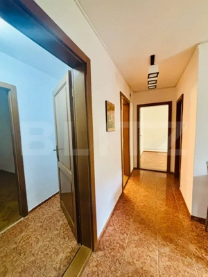 Apartament cu 4 camere, decomandat, cu garaj, zona Medicina 
