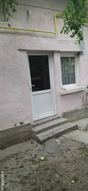 Închiriez 2 camere la casă