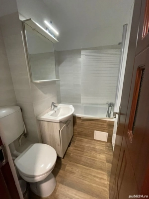 Proprietar vand apartament 3 camere semidecomandat mobilat complet si renovat - imagine 3