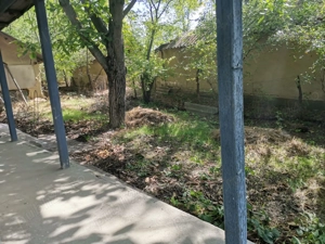 Vanzare casa batraneasca+teren  - imagine 7