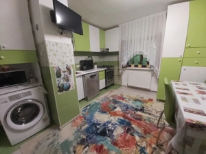 Apartament cu 2 Camere / Spatios si Confortabil / 2 Bai / 60 mp / Construit 1987 - imagine 7 Apartament cu 2 Camere / Spatios si Confortabil / 2 Bai / 60 mp / Construit 1987 - imagine 7