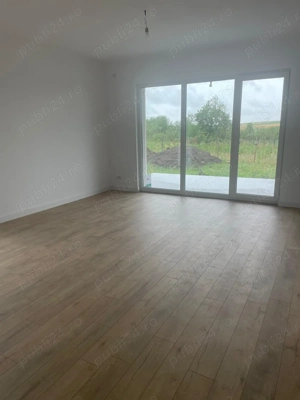 PROPRIETAR, vand casa pe parter in Petrovaselo - imagine 7