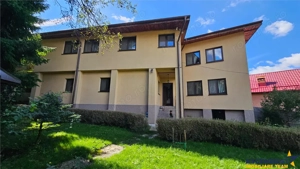 Tur LIVE!Casa cu arhitectura traditionala, curte spatioasa,foisor,Rucar-Bran