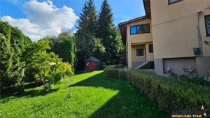 Tur LIVE!Casa cu arhitectura traditionala, curte spatioasa,foisor,Rucar-Bran - imagine 2