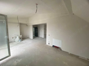 Apartament 3 camere semidecomandat zona Cetatii