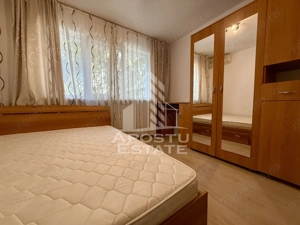 Garsoniera la etajul 1, zona Complexului Studentesc