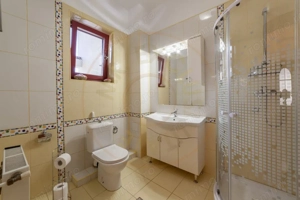 Oportunitate rară în Găvana-casă cu teren mare, la doi pași de tot ce ai nevoie - imagine 15