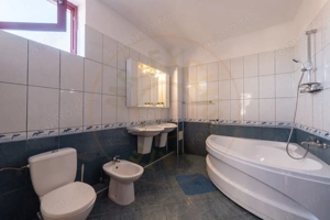 Oportunitate rară în Găvana-casă cu teren mare, la doi pași de tot ce ai nevoie - imagine 14