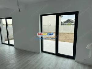 CASE INDIVIDUALE P+1E+POD COMUNA  BERCENI TEREN 450 MP - imagine 9