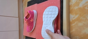 Adidasi femei Nike 35.5-36 