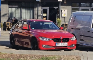 Vand Bmw seria 3 320d sau schimb cu duster diesel