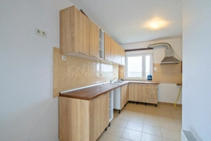 Apartament spațios 3 camere, 3bai, 2 locuri de parcare incluse - imagine 7