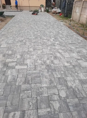 Montaj pavele și borduri în toată zona Olteniei! 