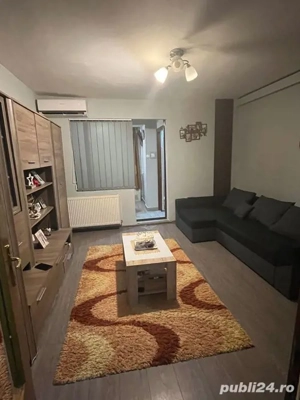 Garsoniera de vanzare-Tractorul Brasov