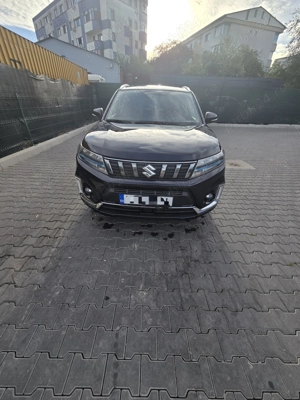 Vând Suzuki Vitara fabr. Decembrie 2023, full cu trapă, Luxus