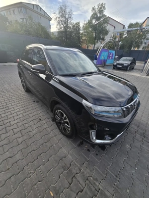 Vând Suzuki Vitara fabr. Decembrie 2023, full cu trapă, Luxus - imagine 6