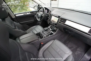 Vand Volkswagen Touareg 3.0 V6 TDI 245 cp 2013 - imagine 2