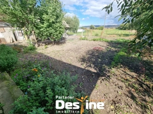 Casă cu teren 692 mp în Lunca Pașcani, gaze, apă, canalizare, 6 km de oraș - imagine 2