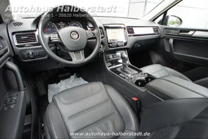 Vand Volkswagen Touareg 3.0 V6 TDI 245 cp 2013 - imagine 5
