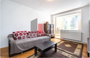 APARTAMENT DE 3 CAMERE    - VATRA LUMINOASA