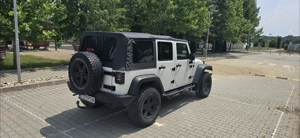 2010 Jeep Wrangler Rubicon Unlimited - imagine 7