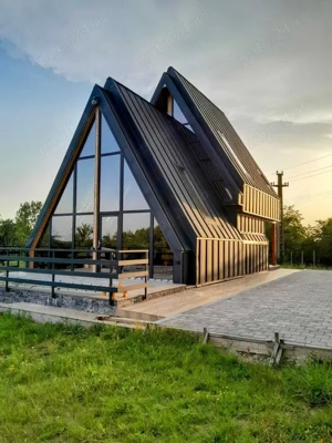 Vând casă exclusivistă, de lux, stil scandinav, tip Kub în formă de A-frame, o casă pasivă,economică