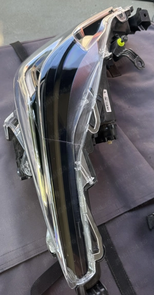 Vând far stanga toyota corola  - imagine 3