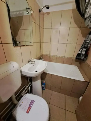 Dau in chirie garsoniera in zona Iosia - imagine 2