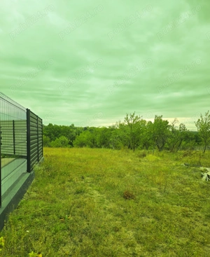 Vând 1200 si 3000mp teren intravilan, într-o zona mirifică cu acces stradal, toate utilitățile. - imagine 3