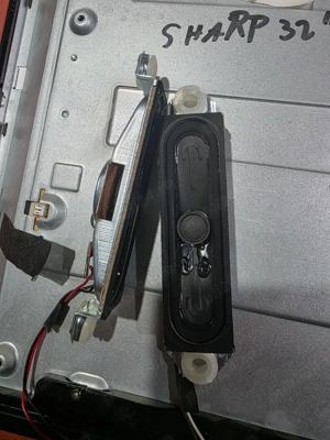 set 2 difuzoare 30070256 8ohm 10w de pe tv Sharp vestel 32inch