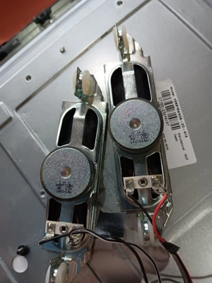 set 2 difuzoare 30077250 8ohm 10w de pe tv Wellington wl32hd279sw