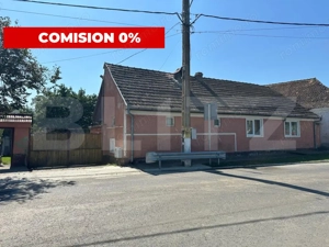 Casa saseasca de vanzare, curte, gradina, teren 3000 mp - Jimbor, jud Brasov