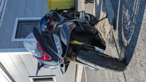 Aprilia rsv4 1100 2021