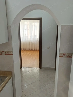 Apartament 2 camere nemobilat, recent renovat, etajul 4,  zona bd dacia piatra neamt - imagine 8