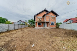 Casă la roșu de vânzare  in Vinga