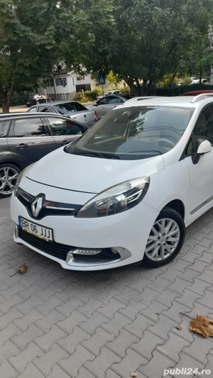 Vând Renault Megane Scenic  - imagine 2