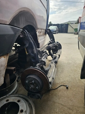 Punte spate Mercedes GLA X 156 - imagine 3