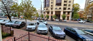 Cabinet stomatologic (implantologie) de închiriat la Piața Muncii, Intersecția Decebal cu Călărașilo