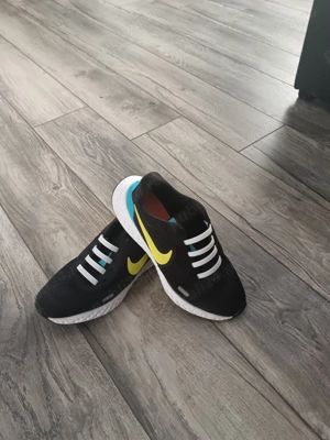 Nike încălțăminte 