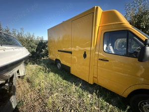 Food truck complet echipat  - imagine 4